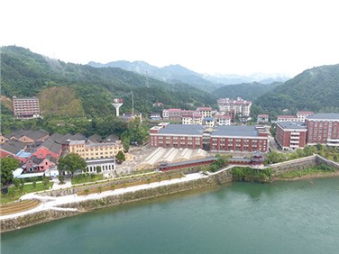 沿江風(fēng)光帶、資江漁晚